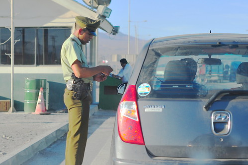 9 Things You Should Never Ever Do At Police Checkpoints.